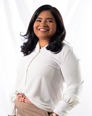 Dra. Adriele Pereira Oliveira